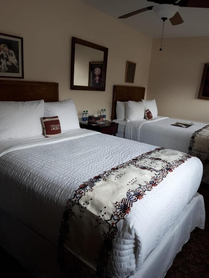 The Bent Elbow Hotel Silverton Экстерьер фото